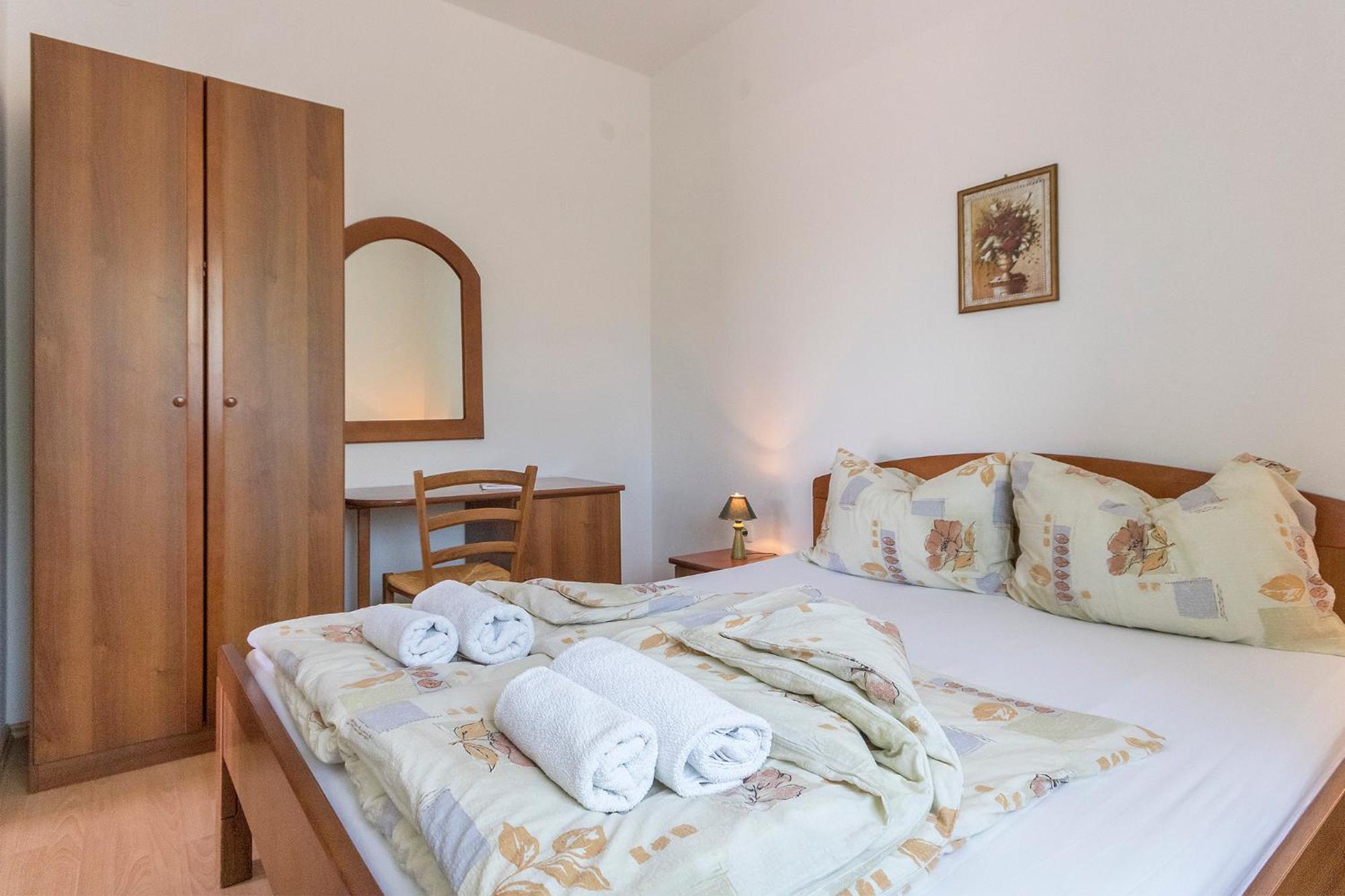 Apartments And Rooms Villa Chiara Крница Экстерьер фото